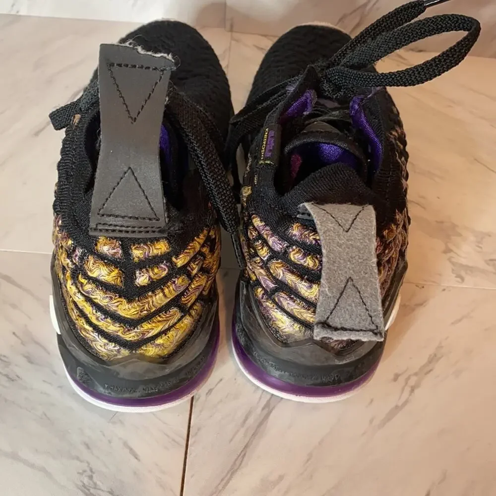 Nike Kids Lebron 17 Lakers Sneakers 4 BQ5594-004